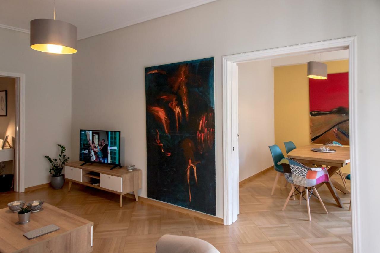 Darsiss 2 - Museum Apartment เอเธนส์ ภายนอก รูปภาพ