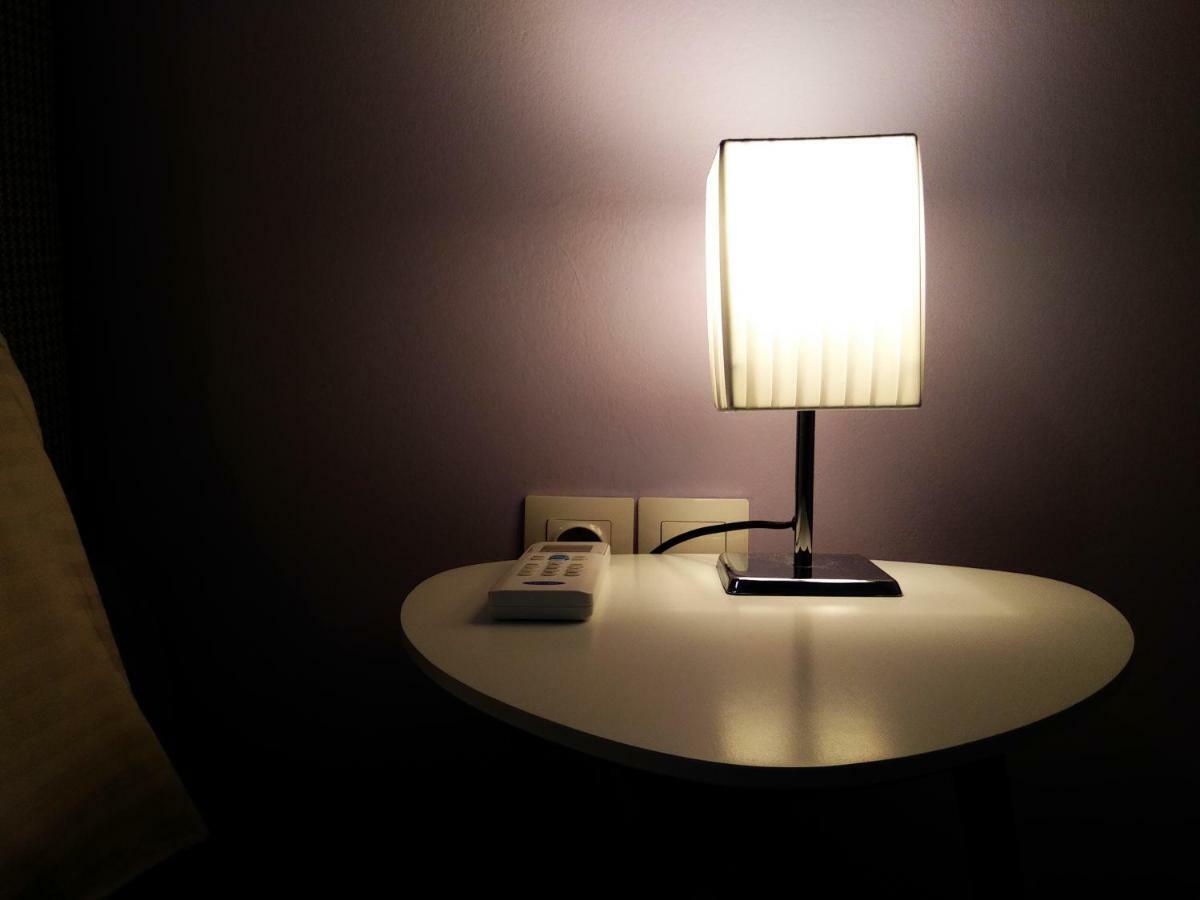 Darsiss 2 - Museum Apartment เอเธนส์ ภายนอก รูปภาพ