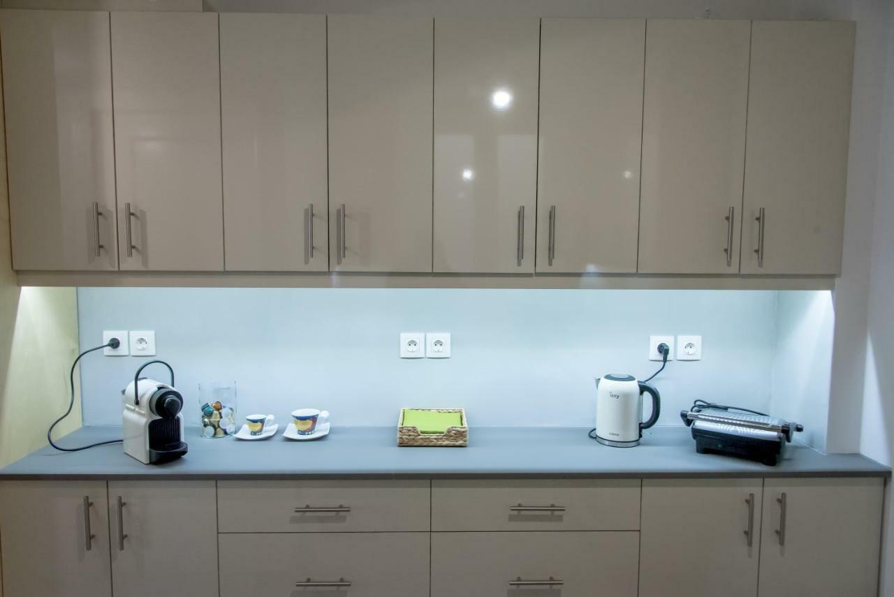Darsiss 2 - Museum Apartment เอเธนส์ ภายนอก รูปภาพ